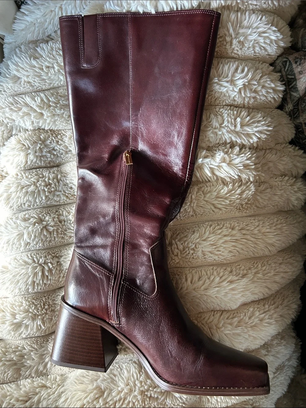 Vince Camuto classic over